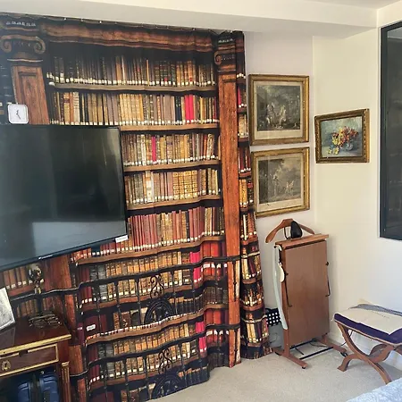 Spontini Apartment Paris